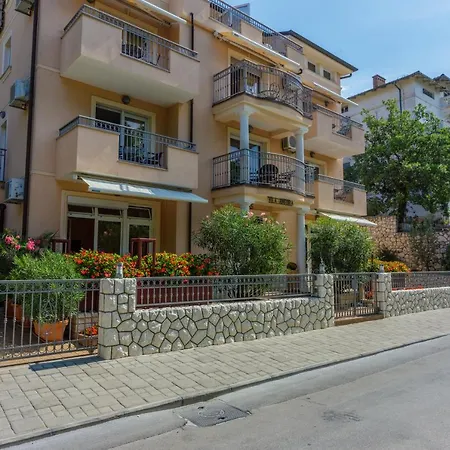 Amfora Apartments Crikvenica Exterior foto