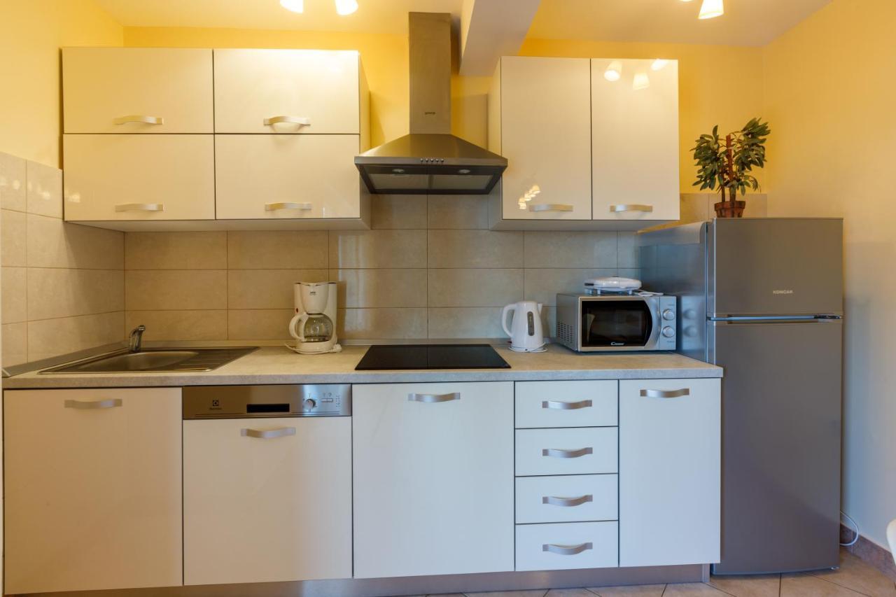Amfora Apartment *
