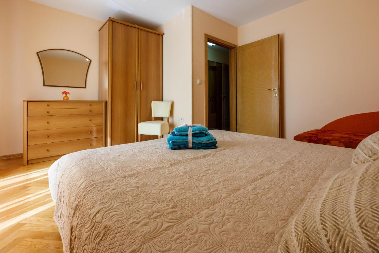 Amfora Apartment *