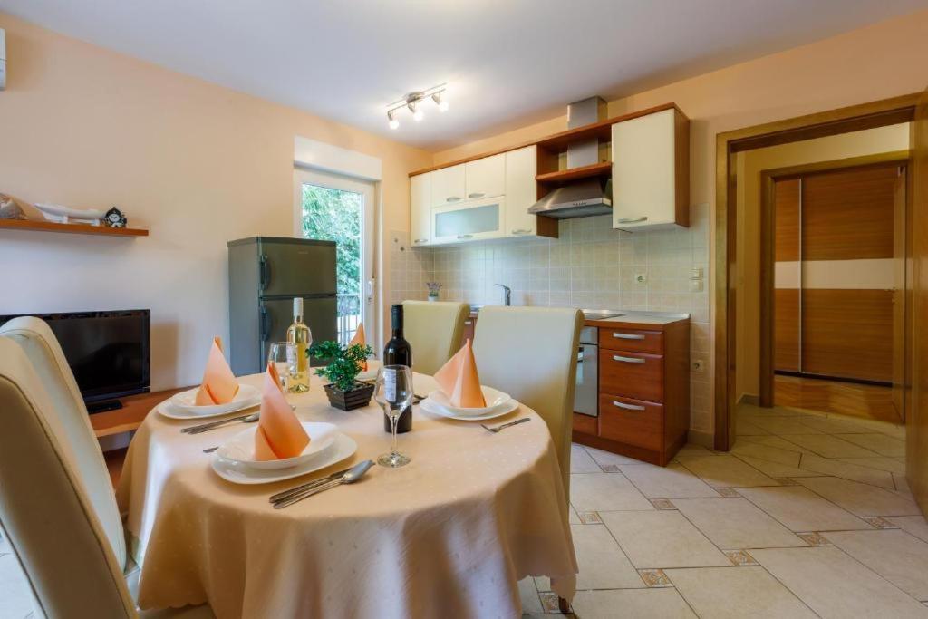 Apartment Amfora *